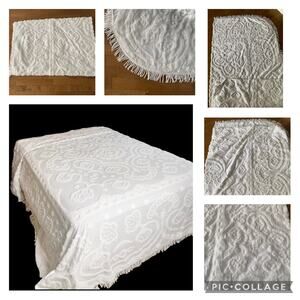 Columbine Cody 1990s White 100% Cotton Chenille Full Bedspread 96x110